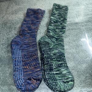 Two Color Pairs Of BOMBAS Performance Gripper Honeycomb Crew Socks L 6-12